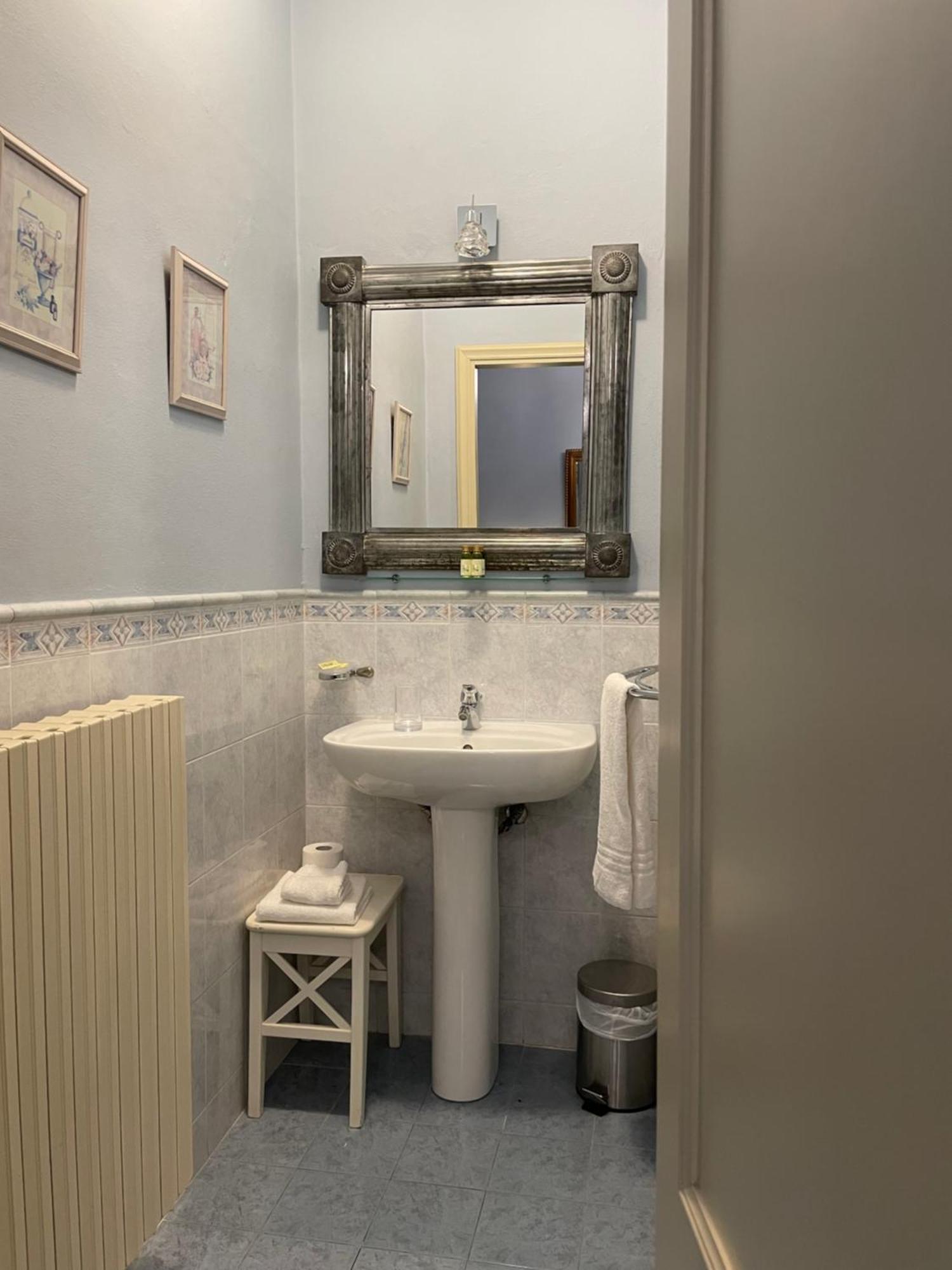 La Boheme Bed & Breakfast 2*