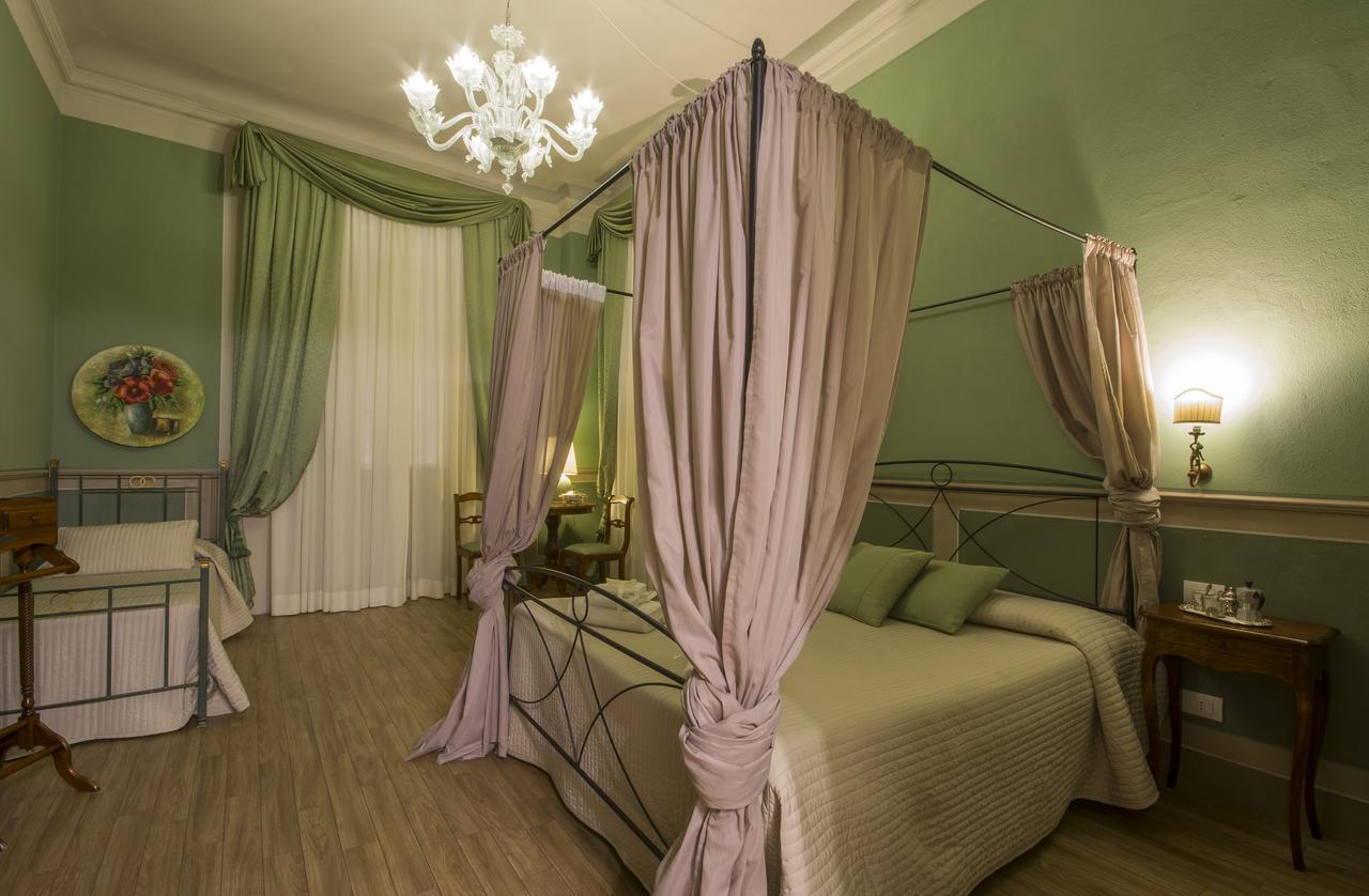 La Bohème Bed & Breakfast 2*